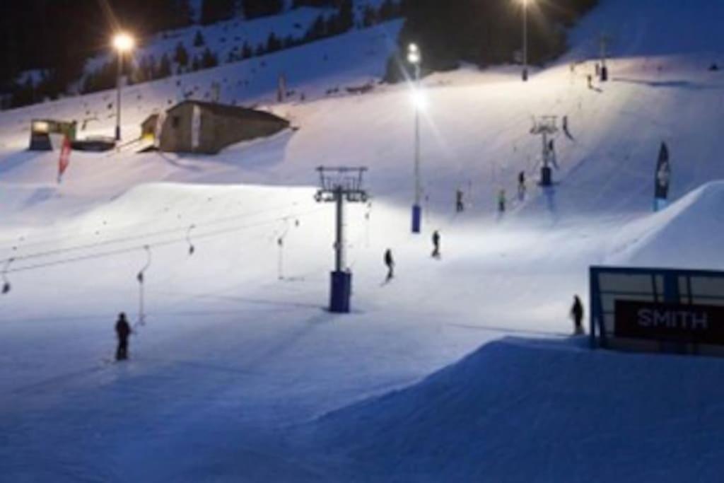 Hola Andorra - Family